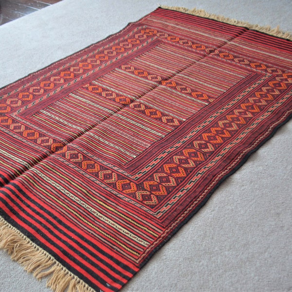 5.2ft x 3.1ft Beautiful Vintage Red Kilim Rug | Geometric Kilim rug | Hand Knotted Flat weave rug | Wool rug |  Accent Rug |