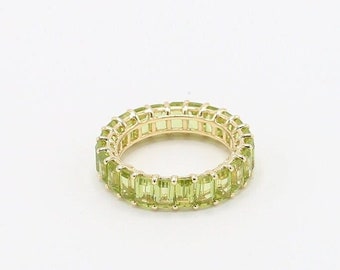 18K NATURAL Peridot Band Ring - August Baby's - LEO Birthstone - High End Jewelry