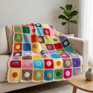 Vibrant Crochet Circle Granny Square Blanket – Colorful Handmade Throw