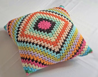 Crochet retro pillow cover, Multicolored granny square cushion case, Homemade throw pillow for Christmas gifts, Decorative cushion case