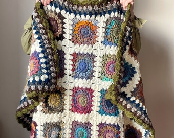 Crochet starburst wool blanket, Retro granny square wool afghan, Decorative couch throw, Tie-dye napping blanket, Gift for mother, Ready