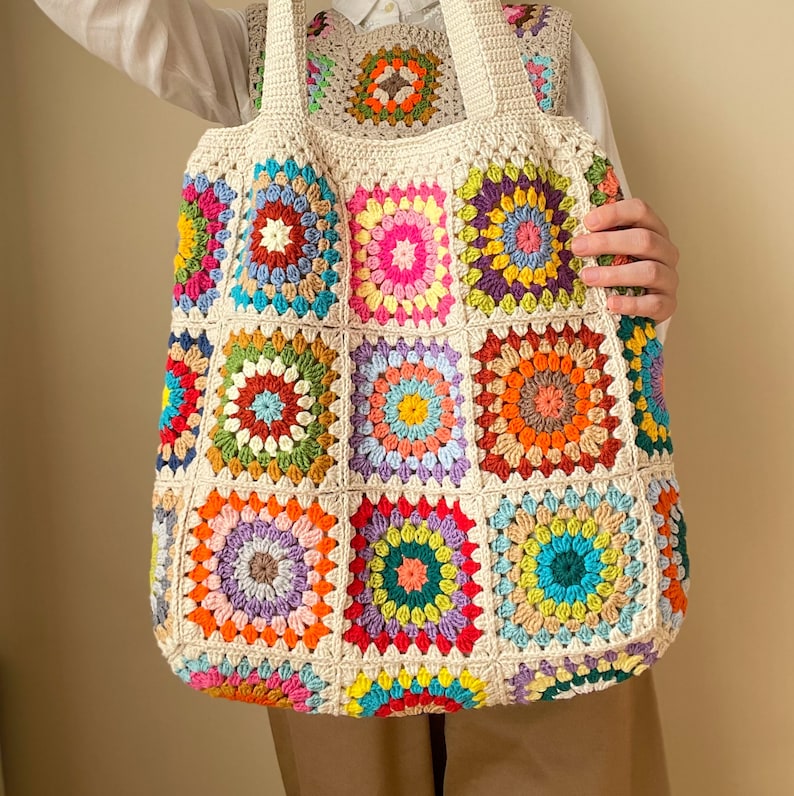 Bolso tote XL de ganchillo, bolso de hombro cuadrado de la abuela, bolso de mano grande forrado de algodón, bolso de hombro afgano floral retro, bolso Boho, regalo para la madre XL tote bag