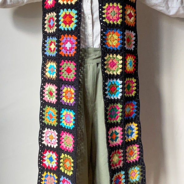 Gehäkelter Schal für Frauen, Weihnachtsgeschenk für sie, Langer Baumwoll-Wrap, Oma quadratischer Retro-Schal, afghanischer Schal für Winter, Hippie-Schal aus Baumwolle