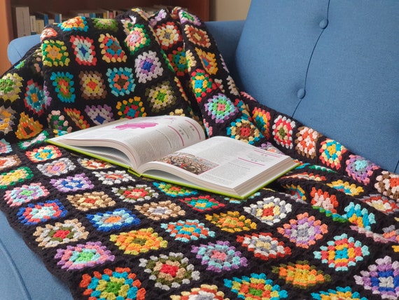 Crochet Granny Square Blanket: Retro Couch Throw, Vibrant Colors