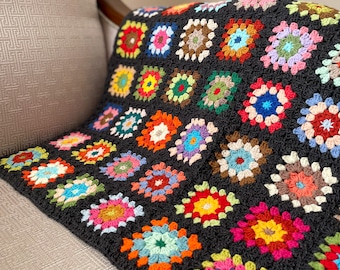 Crochet Daisy Blanket: Colorful Granny Square Cotton Throw