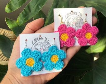 Custom Daisy Flower Earrings | Custom Crochet Handmade Statement Earrings | Cottagecore Floral Nature Garden Wildflower Jewelry