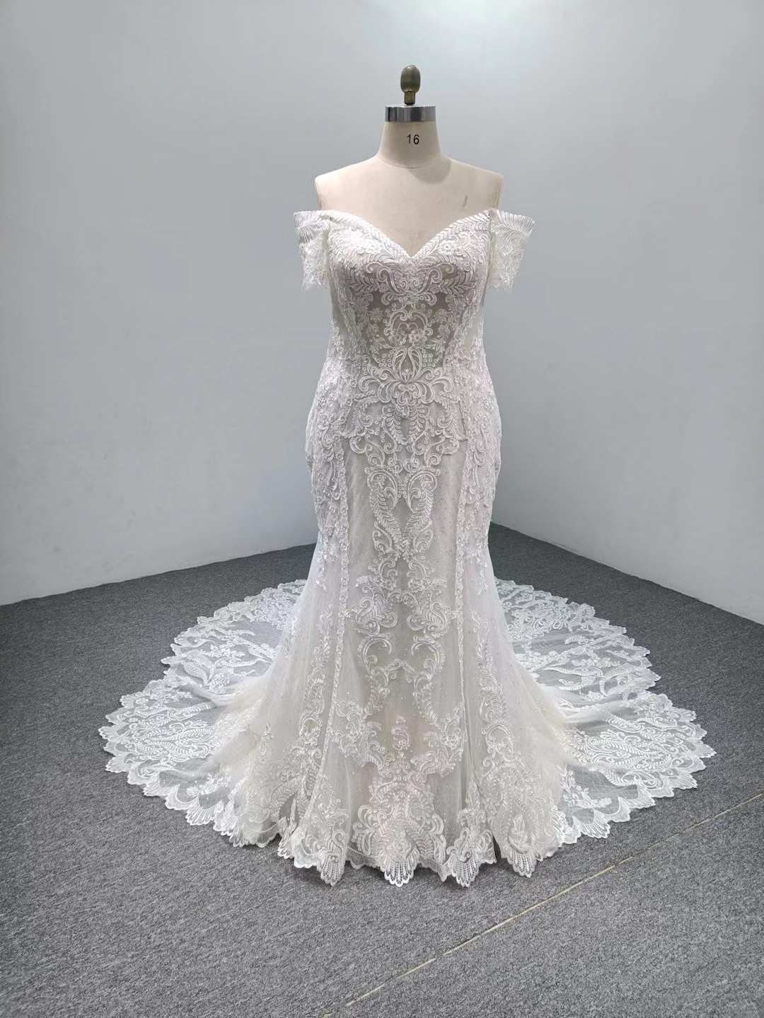 Appliqued Bodice Mermaid Dress With Slit Ivory Plus Size