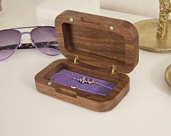 Walnut Bracelet Jewelry Box with Purple Felt Liner