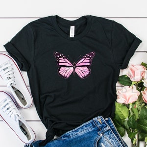 Pink Butterfly Shirt, Soft Butterfly Shirt, Women's Butterfly Shirt, Monarch Butterfly T Shirt, Aesthetic Clothing, Mariposa Butterfly