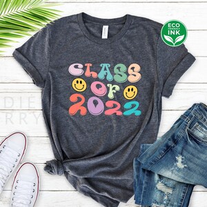 Vintage 2022 Senior Class of 22 Retro Girls Boys Women Men Shirt / Sweatshirt / Long Sleeve / Hoodie