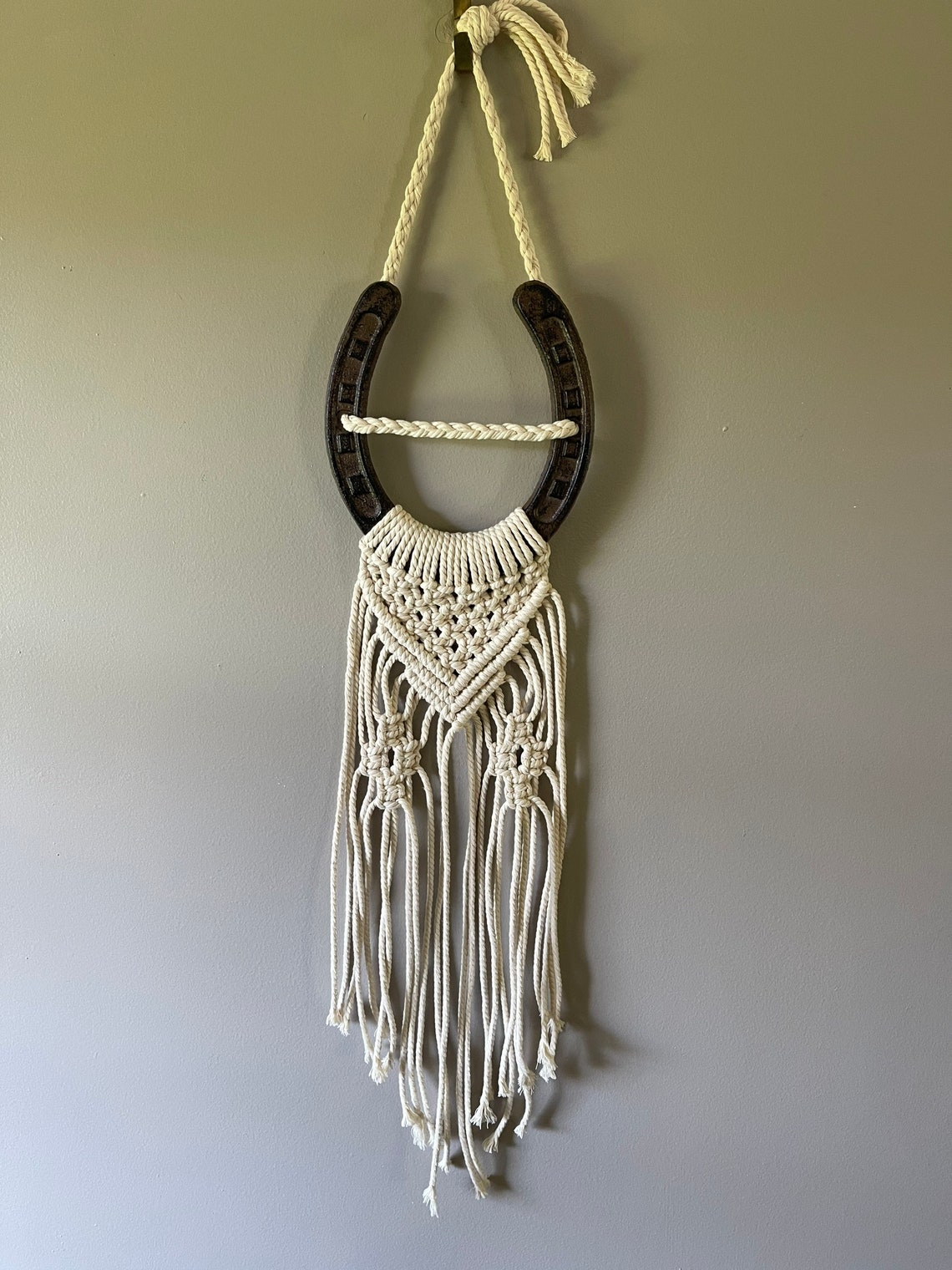 Macrame Horseshoe Wall Hanging Etsy