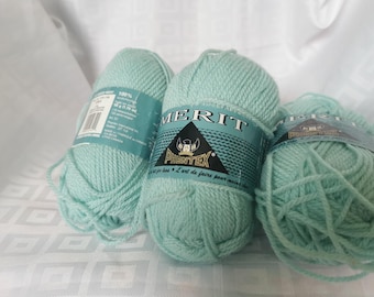 Phentex Merit – crème de menthe, worsted weight, 100% Acrylic yarn 110m/120y per 50 g skein