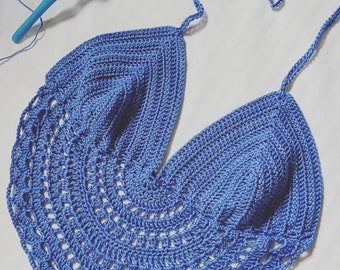 ¡Mandala de ganchillo Tamaño crop top mediano hecho a mano en los Estados Unidos!