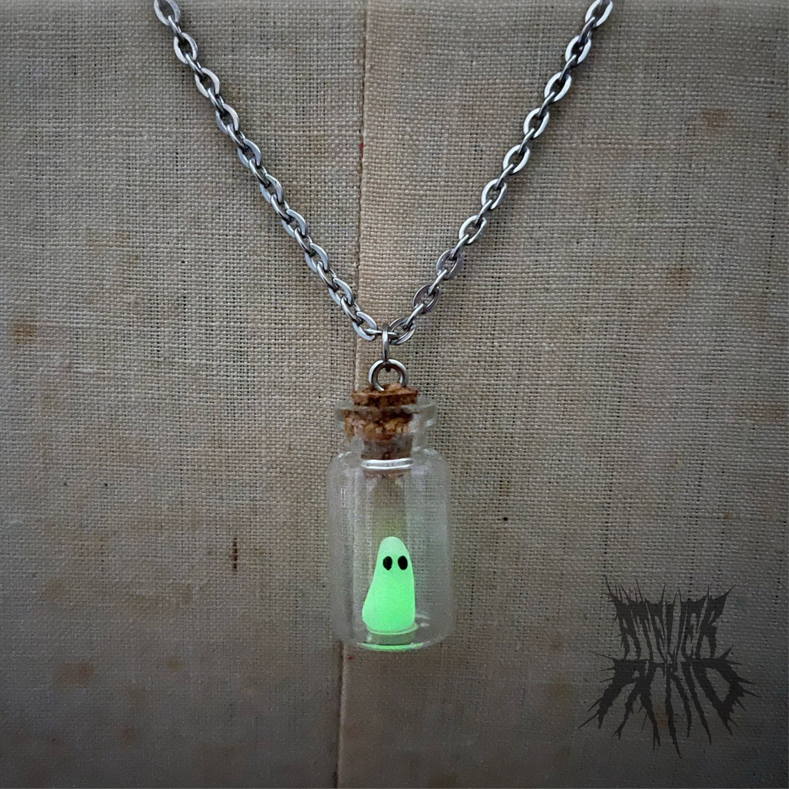 1pc/2pcs, Mini Cute Ghost Necklace, Halloween Glow-in-the-Dark Necklace, The Adopt A Pet Ghost Necklace, Little Ghost in A Vial Pendant Necklace