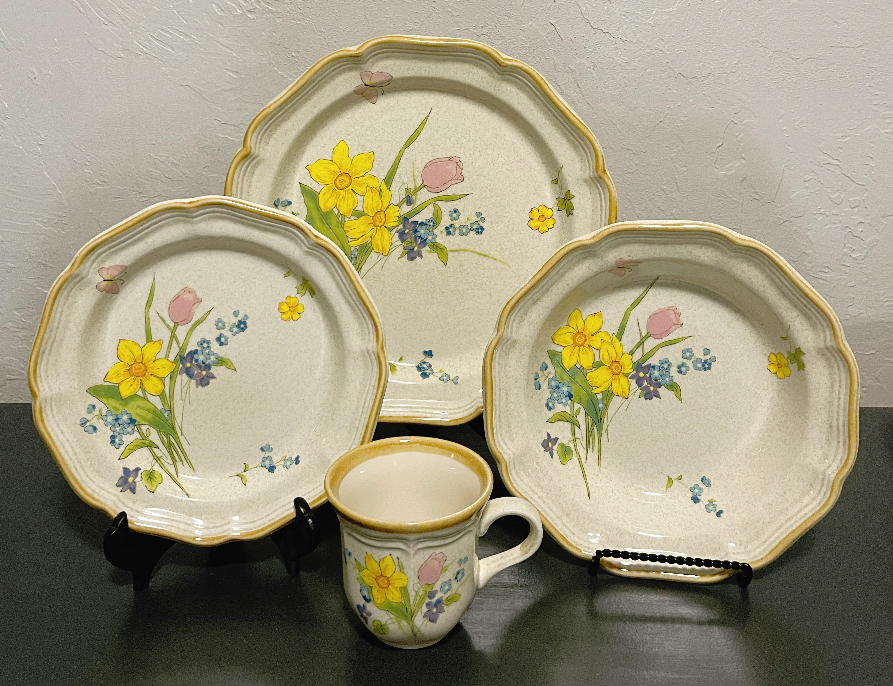 Mikasa Garden Club Early Spring EC408 - Etsy