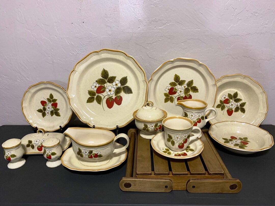 vintage 5枚組　mikasa strawberry festival Mikasa Strawberry Festival EB801 - Etsy