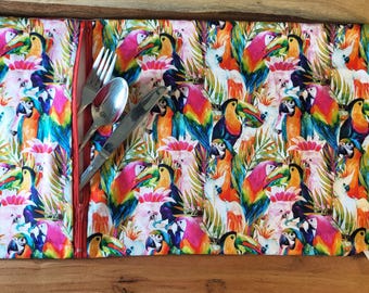 Cotton placemat for lunch - parrots