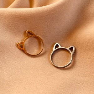 Silver Kitten Cat ring, Cat ring, cat Signet ring, Minimalist cat Ring, Cat Ears -loving ring, cat rings, Ring For Cat Love ,