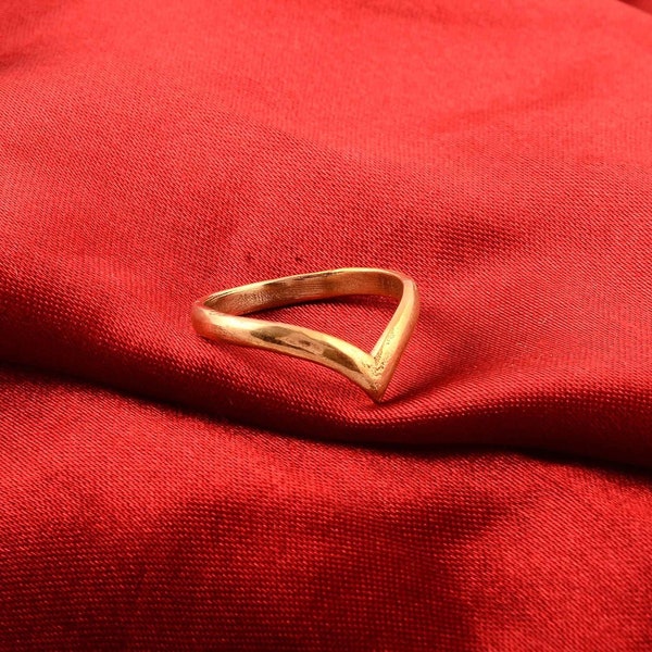 Chevron ring, V Shape Ring Handmade Jewelry, midi V Rings, minimal ring,-Gift for her, Engagement rings , Solid Gold Chevron Ring