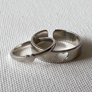 Anello di promessa abbinato, anello di coppia abbinato a forma di cuore, anello a forma di cuore, anelli dell&#39;amicizia, idea regalo, set di anelli a strati, set di anelli a fascia,