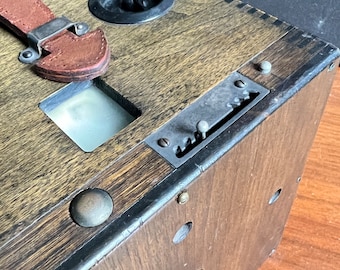 Blair Hawk Eye Detective Camera Wooden 4x5'' With Plate Holders Antique 1890s