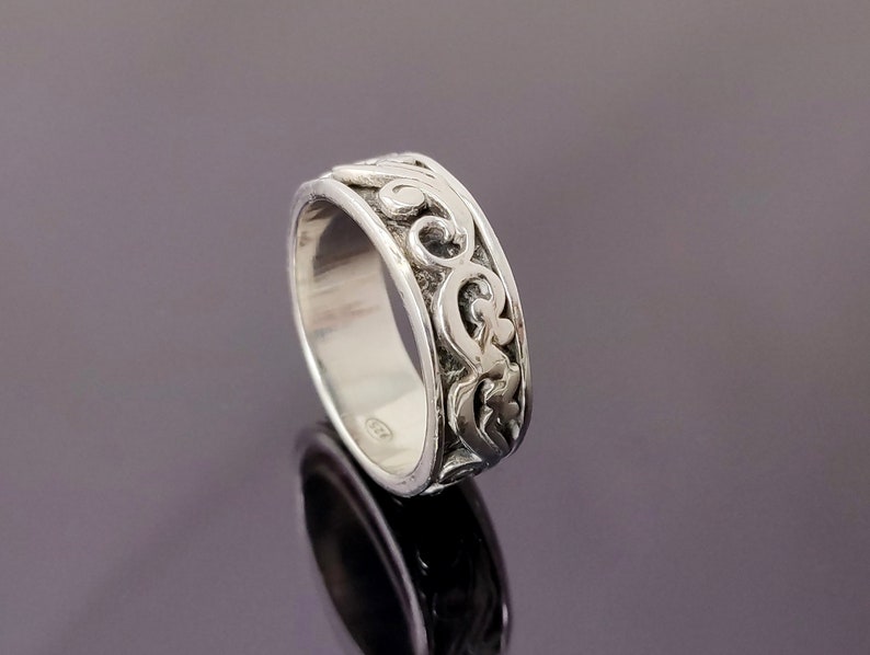 Ring silver rotatable image 4