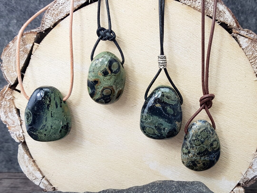 Pendentif facetté en Rhyolite Kambaba (PE1802)