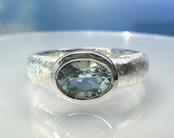 Bague En Argent Avec Labradorite - Taille 60, Pierre Semi-précieuse, Occasion En Parfait état