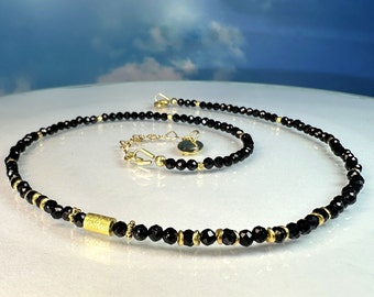 Necklace Spinel Gold