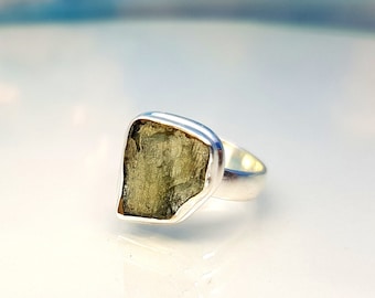 Ring real moldavite silver