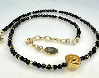 Necklace Spinel Gold