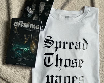 Spread those pages | t-shirt  | bookish merch | bookaholic | reader | books | smut |