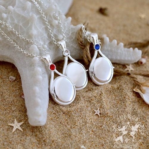 Moonstone Necklace Bella's Necklace From H2o Locket From H2o - Main Image