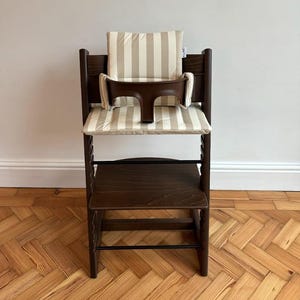 Wipeable Cushion the Stokke Tripp Trapp Highchair - Dove Stripes image 4