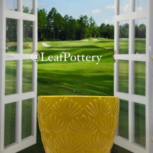 Fan Design Yellow Ceramic Planter with Saucer Attached/Planters and pots/Ceramic Planters/Indoor Planters/Plant Pot/Indoor Plant Pot/Planter