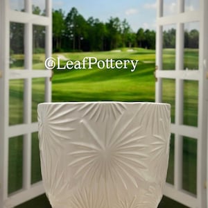 Palm Textured (LG) White Ceramic Planter with Saucer Attached/Planters and pots/Ceramic Planters/Planters/Indoor Planters/Indoor Plant Pot