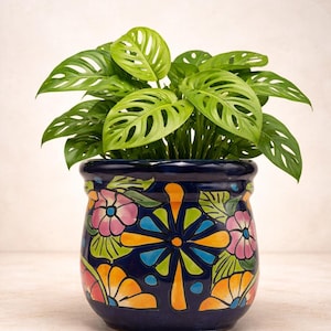 Meksykańska doniczka Talavera – ręcznie malowana ceramiczna doniczka – doniczka do wnętrz w stylu boho – 18 cm niebieska ceramika z kwiatowym wzorem – autentycznie wyprodukowana w Meksyku