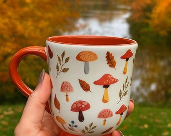 気まぐれなキノコのコーヒーマグ – カラフルな森のデザインが施された秋のセラミックカップ、16オンス – 食器洗い機と電子レンジ対応