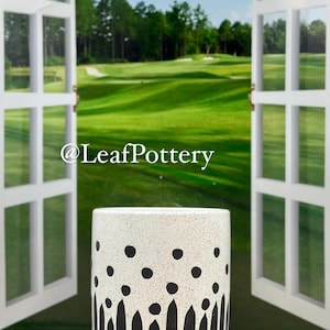 Maceta de cerámica Miss Lunares Blanco/Negro sin orificio de drenaje/ Macetas y jardineras/ Amantes de las plantas/ Regalo para ella/ Regalo para él