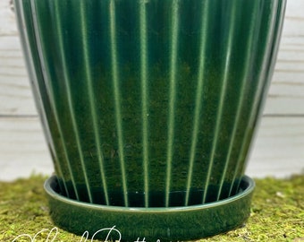 Sacramento (MD) Green Ceramic Planter Pot with Saucer Attached/ Planters and pots/ Birthday Gift/ Gift for her/ Gift for her/ Plant Lovers