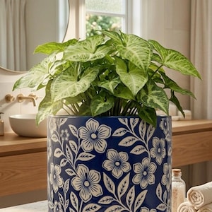 Blue and White Floral Ceramic Planter with Drainage Hole, 7 Inch Flower Pot for Syngonium Monstera, Boho Home Decor, LeafPottery Plant Gift