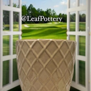 Kite Tan Ceramic  Planter Pot with drainage hole/Planters and pots/Ceramic Planters/Indoor Planters/Indoor Plant Pot/Plant Pot/Planters/Gift