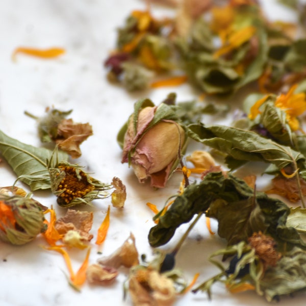 Sereni-Tea Blend - Relaxing Tea - Organic Tea - Cyprus Tea - Herbal Tea - Calming Tea Blend - Herbs - Mood lifting Tea - Natural Tea