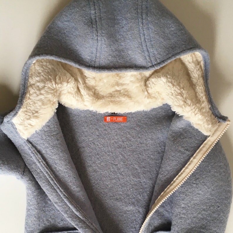 Boiled wool jacket for children with hood and pockets, single colour image 3