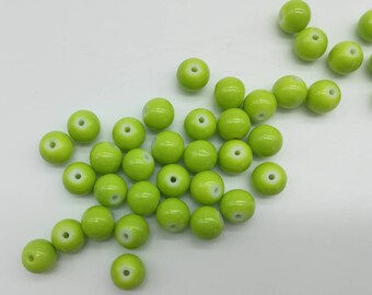 Perles en verre 8 mm vert pomme