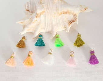Small fringed tassel pom-pom for jewelry, cotton, 18 mm