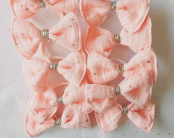 Set of 10 elastics with pink double gauze knot