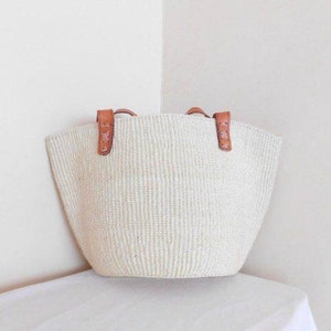 Chic White Sisal Tote - Handwoven Kenya Bag with Elegant Style - Women's African Handbag