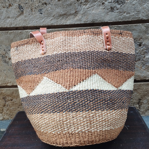 Handwoven kiondo hobo bag, Kiondo handbag, Woven handbag, Sisal bag, African handbag, Kenyan handbag, Handbag, Handmade bag, Maasai bag