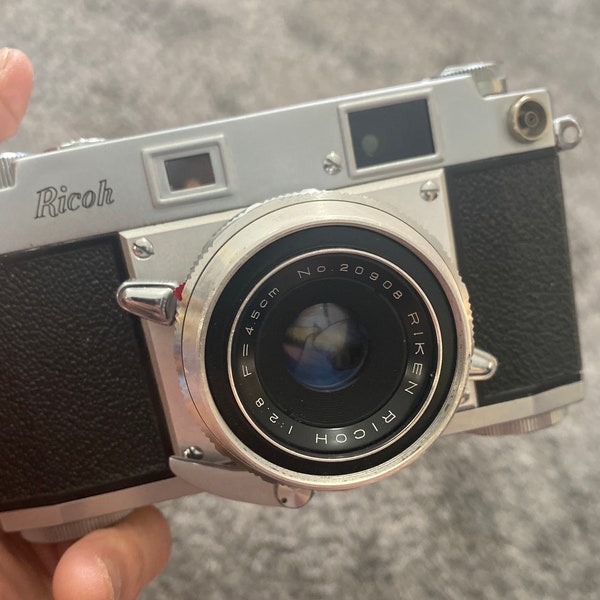 Ricoh vintage 500 rangefinder camera